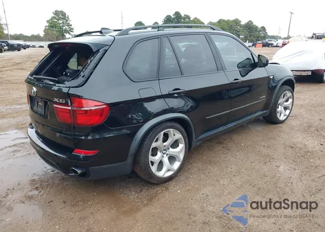2013 BMW X5 z USA, uszkodzony, nr VIN 5UXZV4C58D0E11791